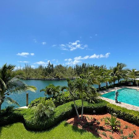 Dolphin Cove (Adults Only) Villa Freeport Exteriör bild